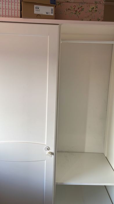 Armário guarda vestidos bebé menina bebecar branco com pormenor rosa