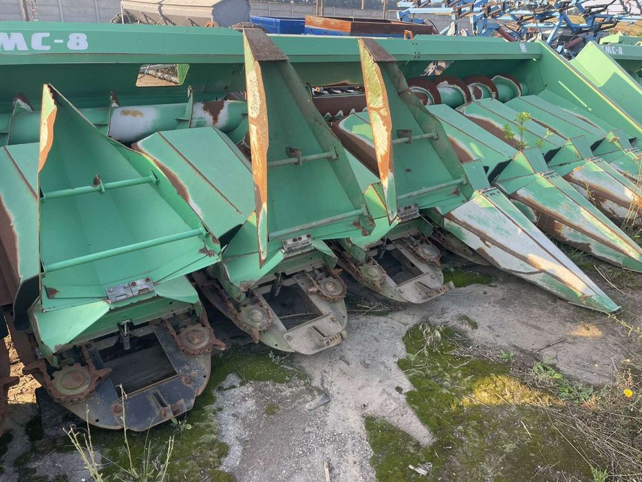 Кукурузозбиральна машина КМС-8