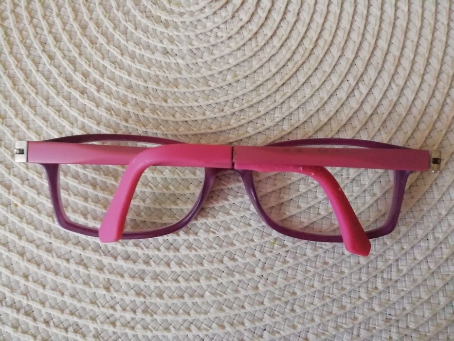 Oprawki do okularów dziecięce różowe używane