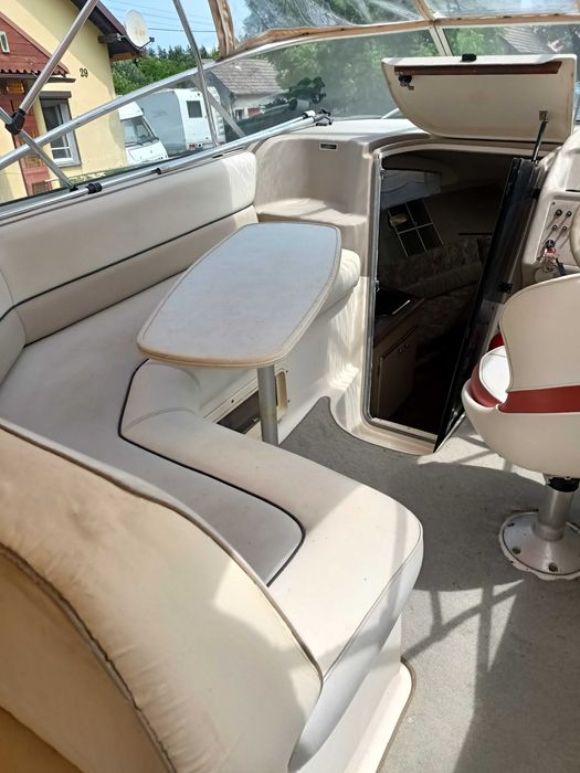 Jacht motorowy Bayliner Cierra 2655