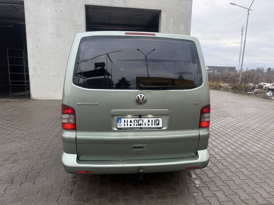 Фольксваген Мультиван 2004.