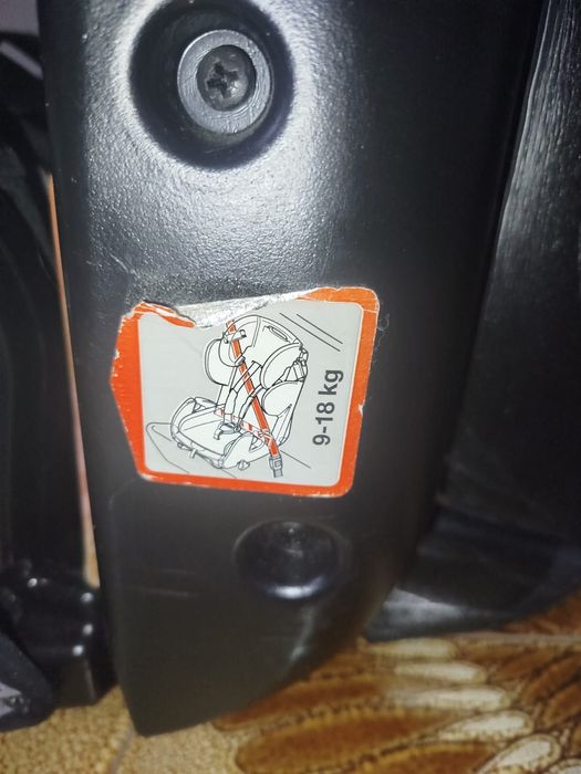 Cadeira auto Recaro usada em bom estado