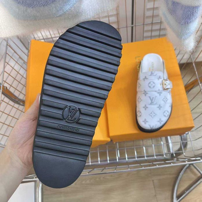 Louis Vuitton Buty, sandaly klapki, skora 180214