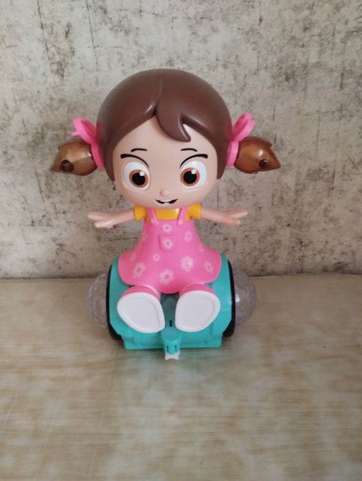 Кукла музыкальная