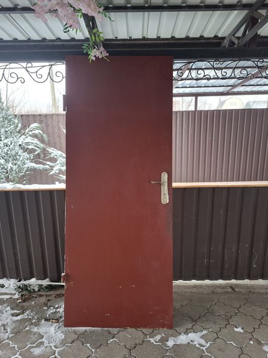 Продам дверь металічні