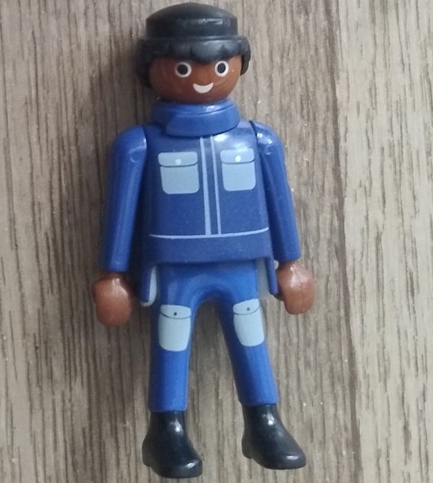 Playmobil Афроамериканский полицейский 1997