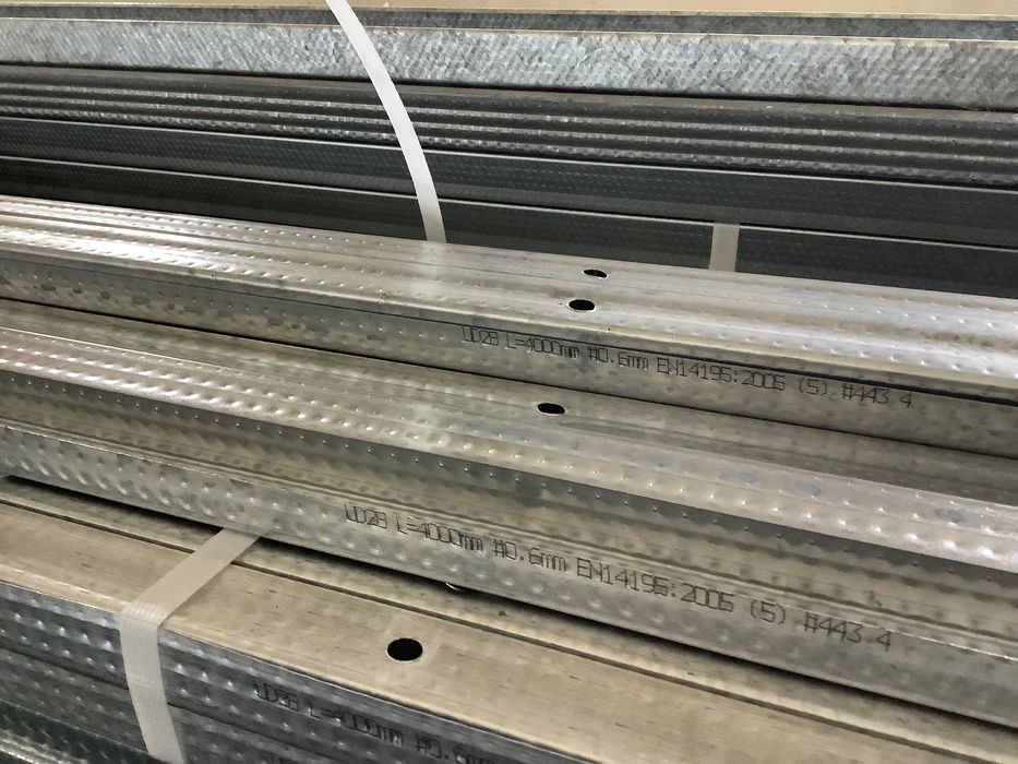 Profil przyścienny sufitowy UD30 4 mb gr. 0,6 mm do zabudowy GK