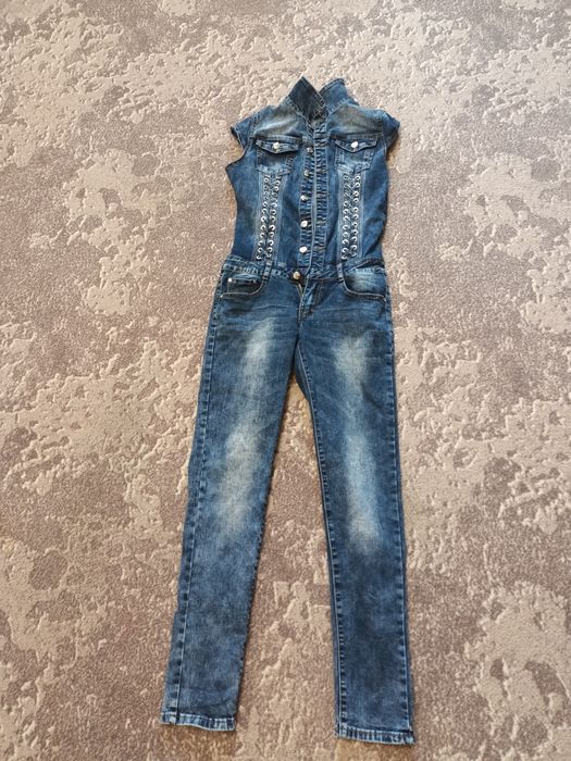 Джинсовий комбінезон