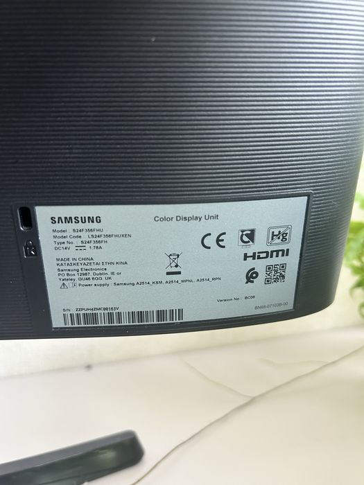 Monitor samsung 24”