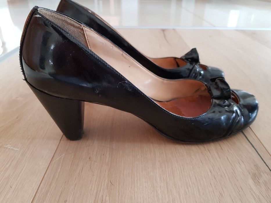 buty lakierki czarne roz 41 stabilny obcas