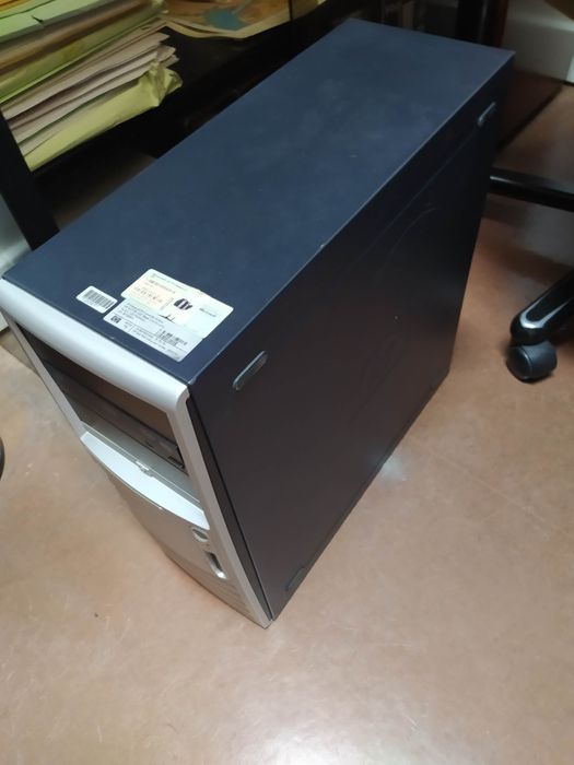 Torre de PC HP Compat windows XP