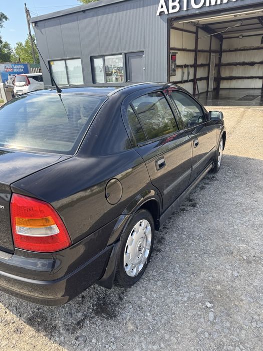 Продам Opel Astra об’єм 1.6 год 2009