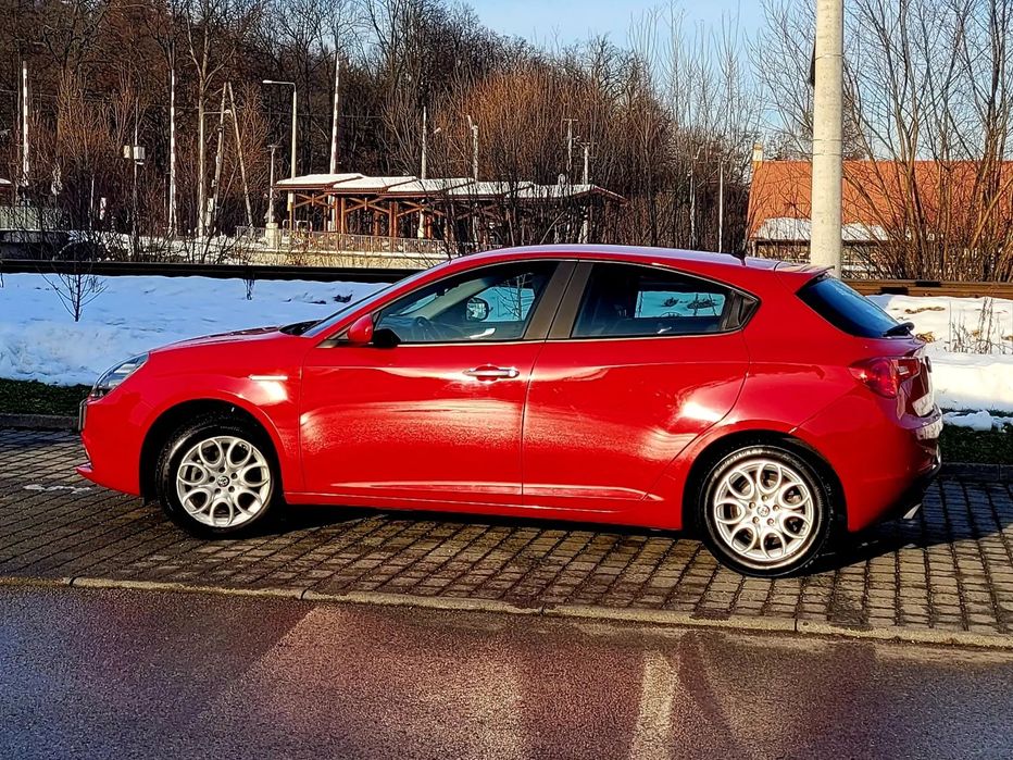 Alfa Romeo Giulietta Bezwypadkowa, zadbana, energiczna i pojemna Giulietta