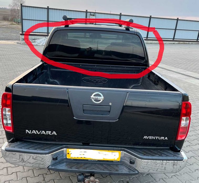 Скло кузова кабіни Nissan Navara D40 D22  Навара заднє скло стекло