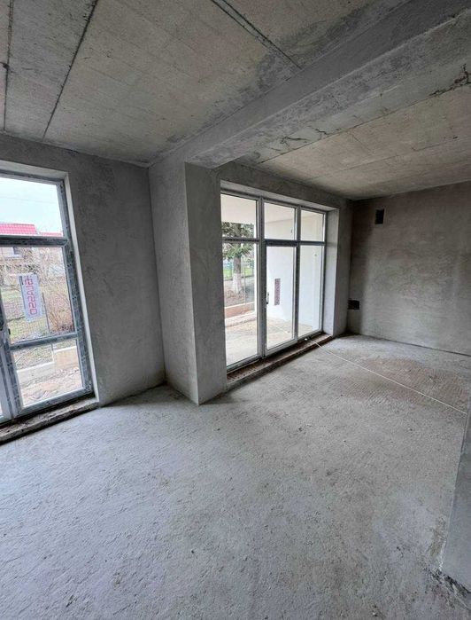 Продаж сучасного котеджу у с. Малечковичі (вул. Центральна)