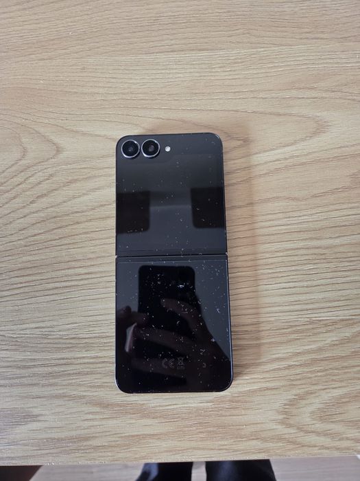Samsung Flip 7 FE