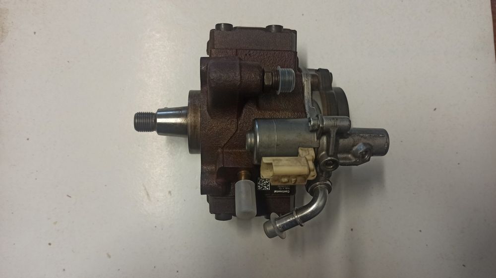 Bomba injetora motores 1.6 hdi PSA