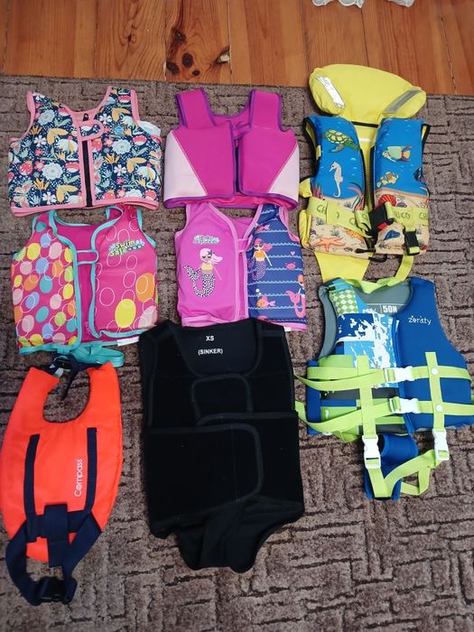 Дитячі рятувально-страхувальні жилети та для аквафітнесу.