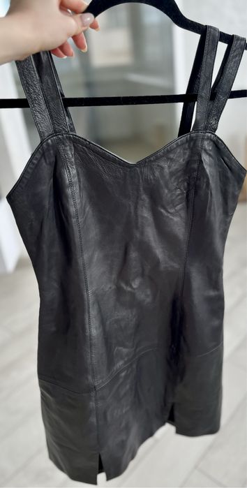 Сукня з натуральноі шкіри