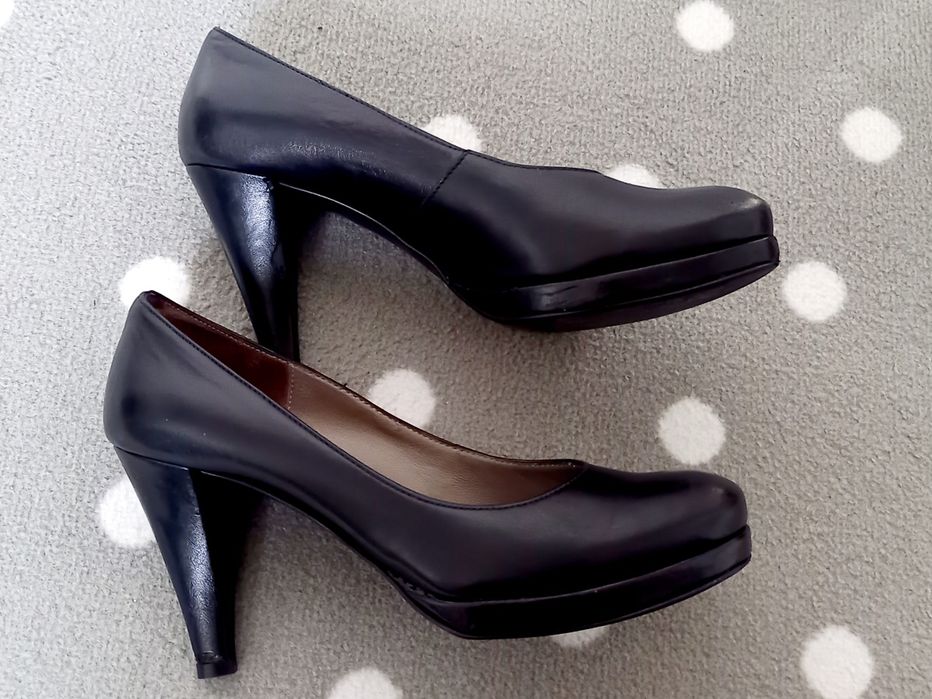 Szpilki czółenka skórą licowa czarne Ryłko r. 36.5