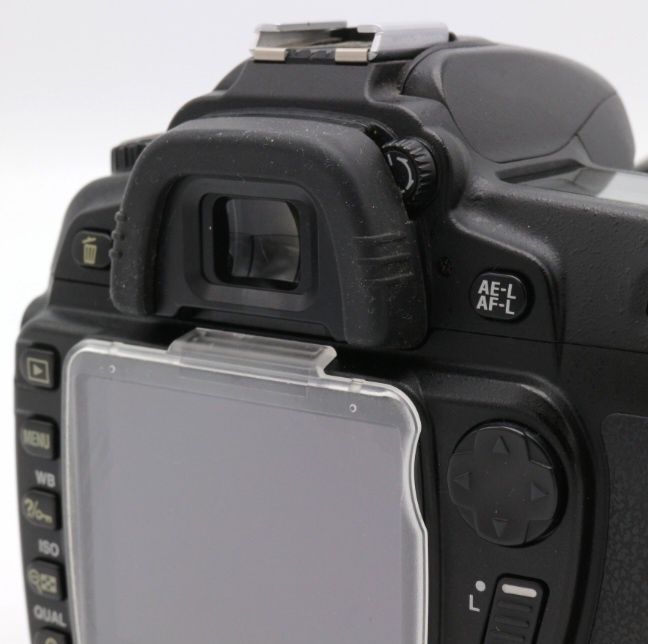 Nikon D80 + AF-s 18-55 DX VR (155€)