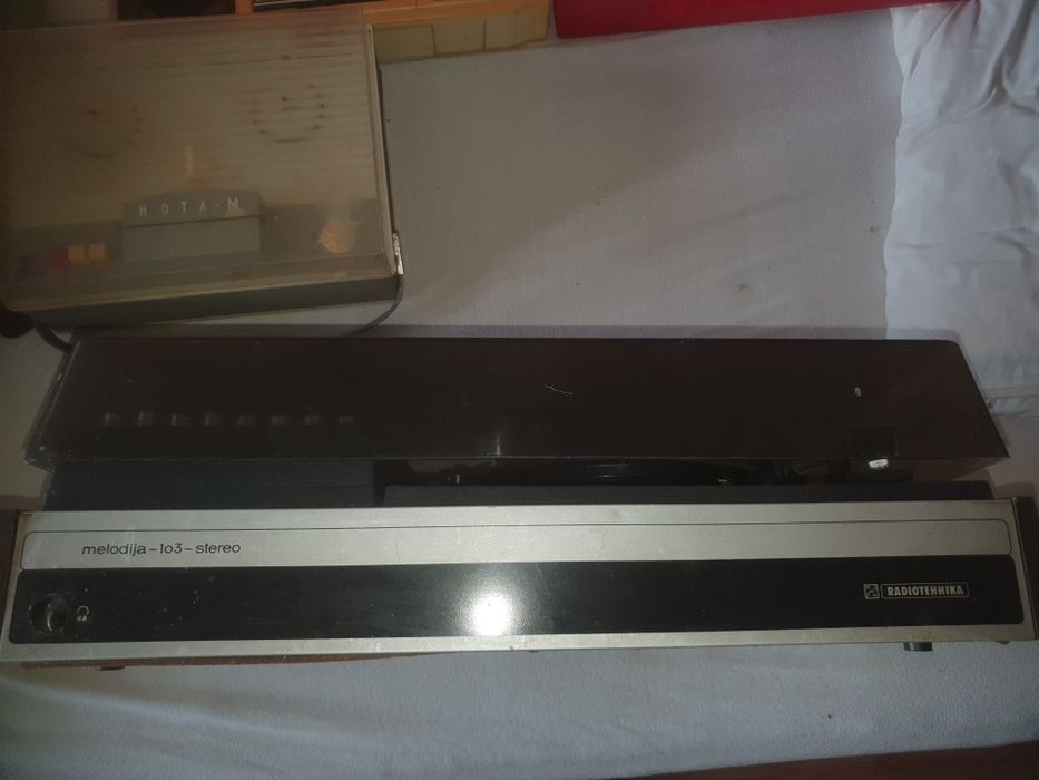 Програвач платівок  мелодія 103 стерео