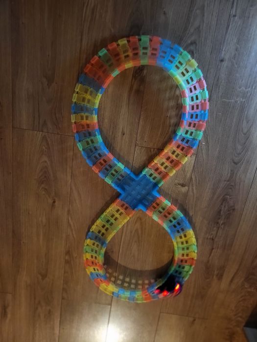 Auto świecący tor. Sprzedam auto świecące