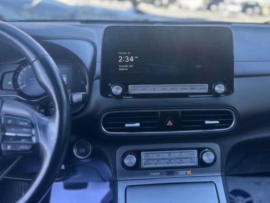 Hyundai Kona Electric Ultimate      2021