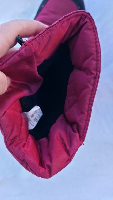 Віддам  чоботи 39 розмір .