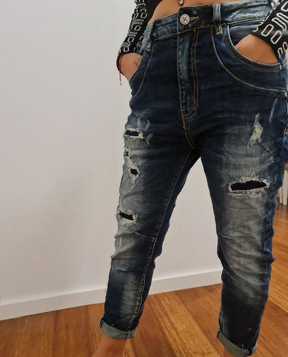Calça de ganga escura