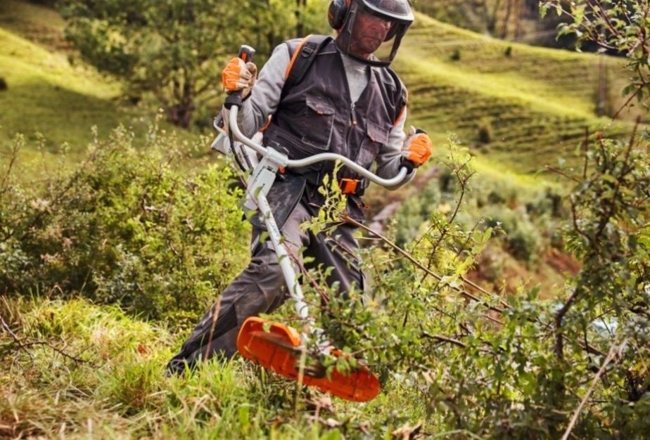 Roçadora Stihl com EPI - ALUGUER