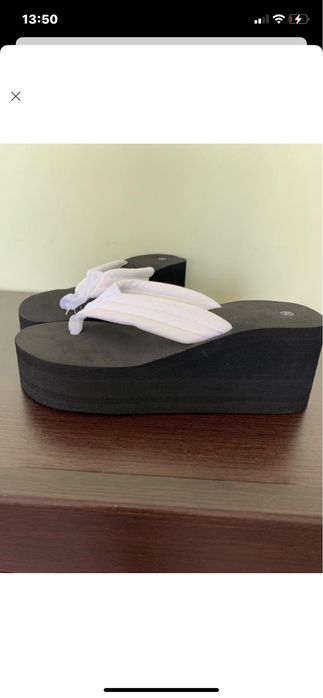 Шлепки, вʼєтнамки босоніжки