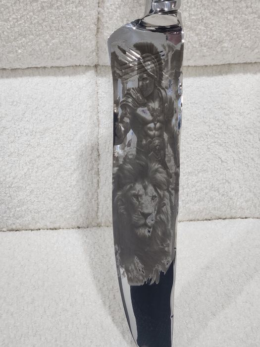 Faca forjada em aço inox