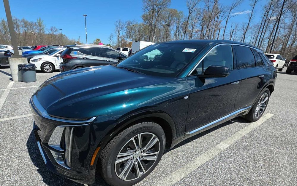 Продам Cadillac LYRIQ 2025 з ПДВ
