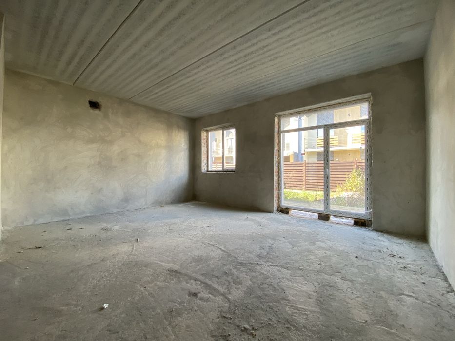 Просторий таунхаус 135 м² біля Калинової Слободи з гаражем та ділянкою