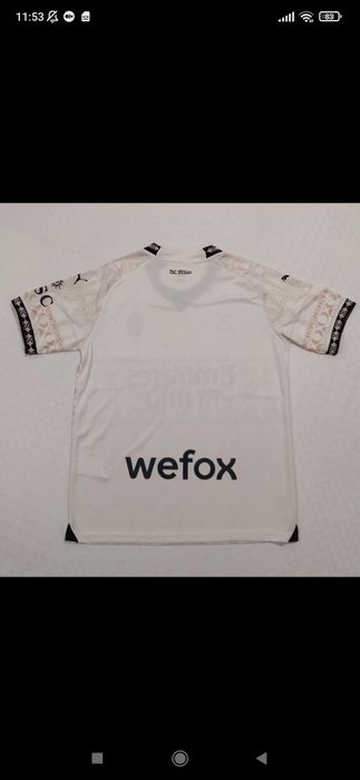 Camisola do AC Milan x Pleasures da Puma