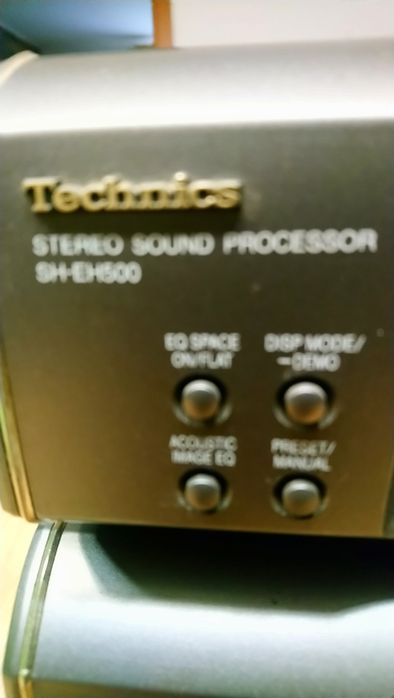 Elementy wieży Technics SH-EH 500 - tuner z procesorem i equalizer.