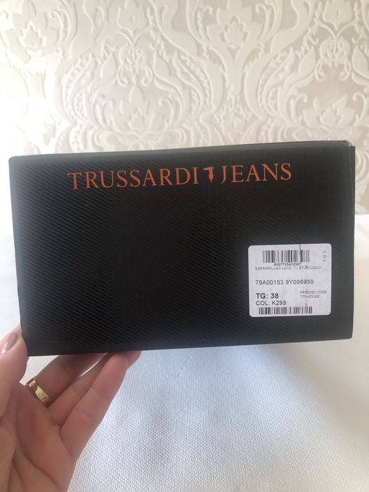 Trussardi Jeans espadryle czarne koronkowe r.38