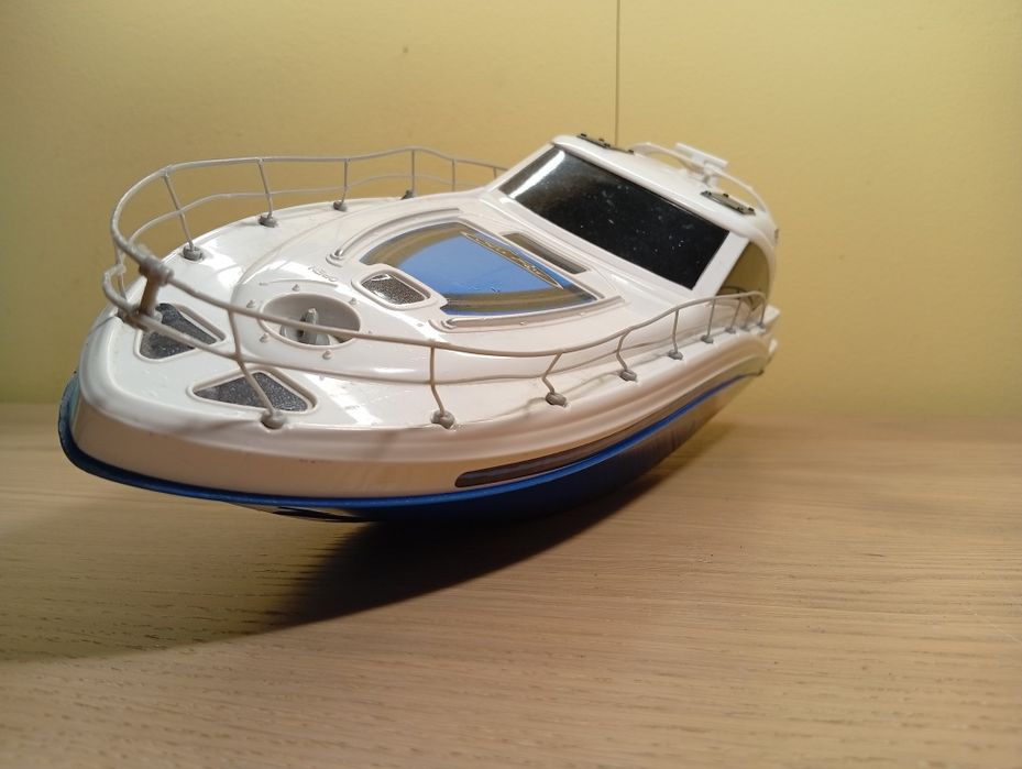 Iate RC SeaRay 50 cm