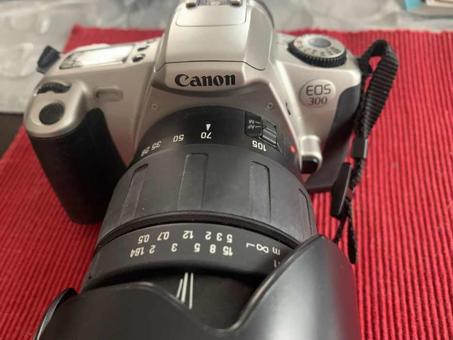 Aparat analogowy Canon 300