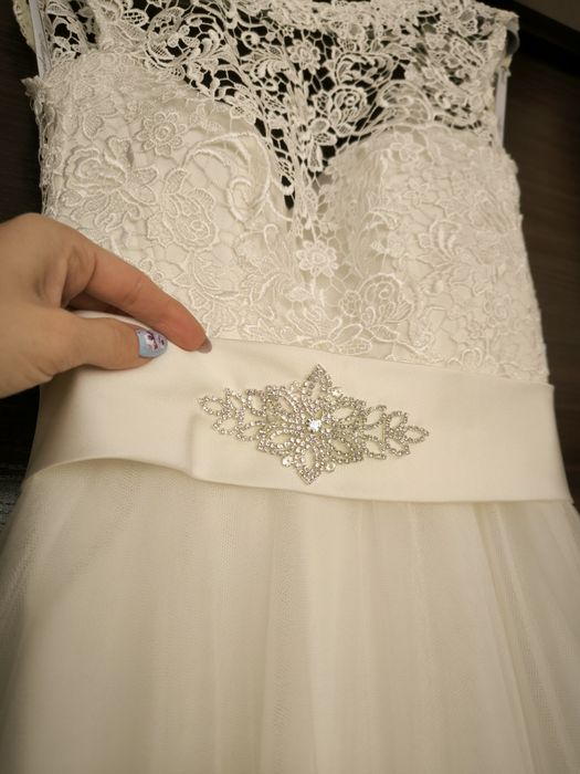 Suknia ślubna z welonem