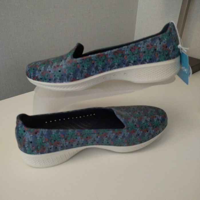 Мокасини SKETCHERS для пляжу