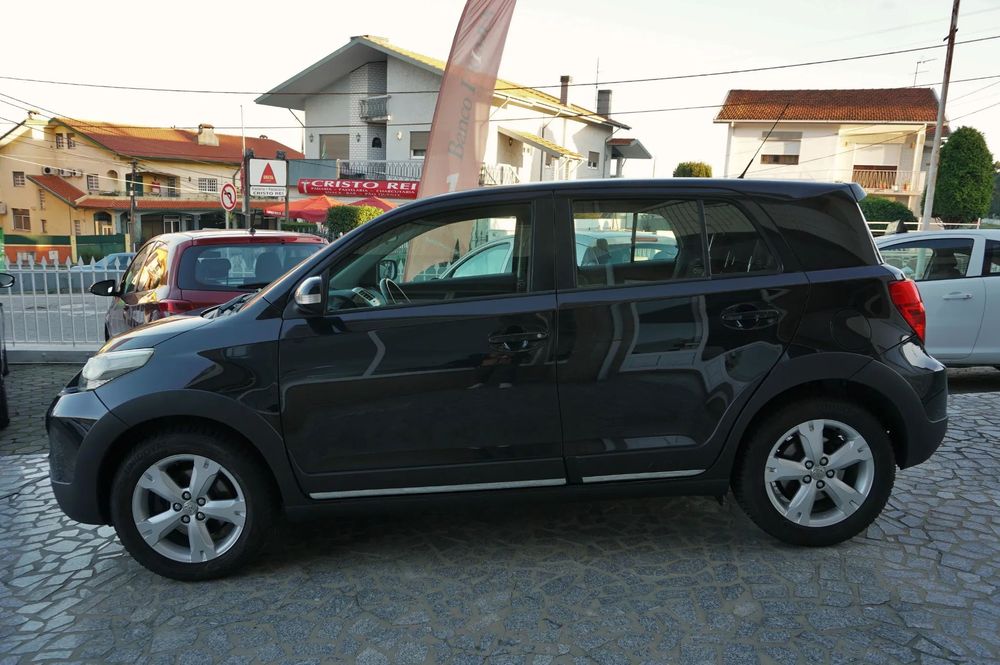 Toyota Urban Cruiser 1.4 D-4D 4x4 Trek
