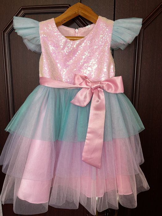 Сукня  святкова 104