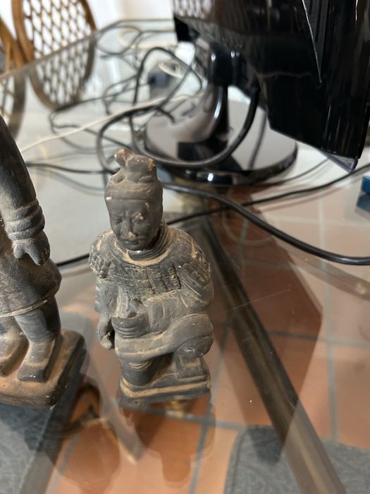 6 bonecos em terracota (alguns com estragos)