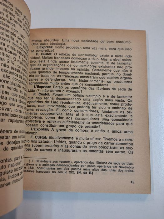 A sociedade de consumo