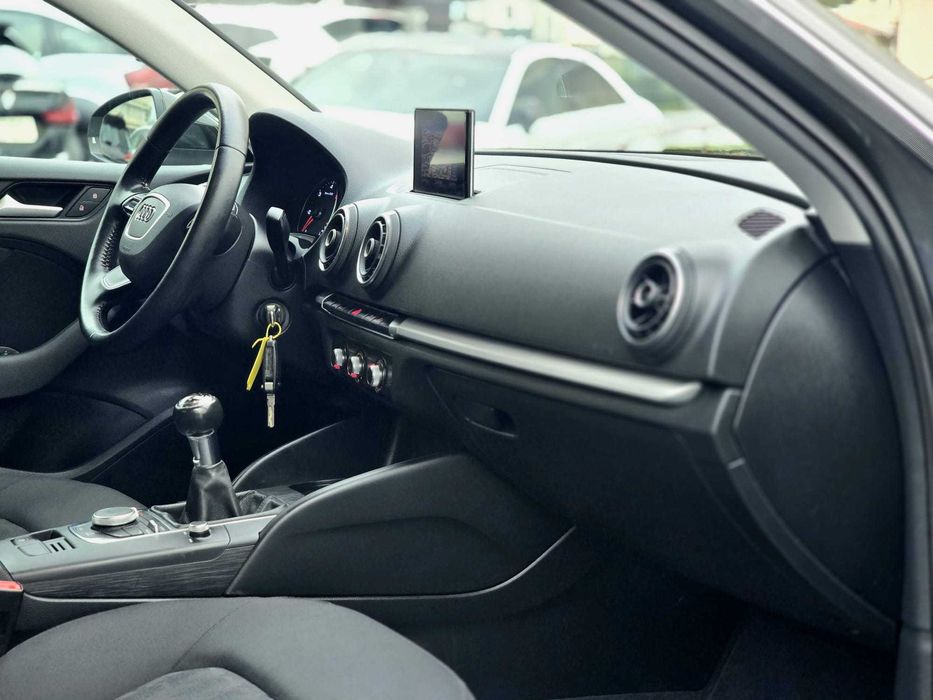 AUDI A3 SPORTBACK 8V S LINE 1.6TDI 110CV "LOOK RS3"