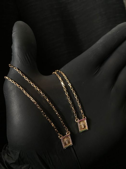 Colar banhado a ouro