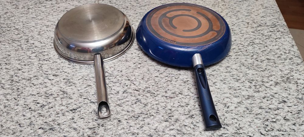 Lote de 2 frigideiras