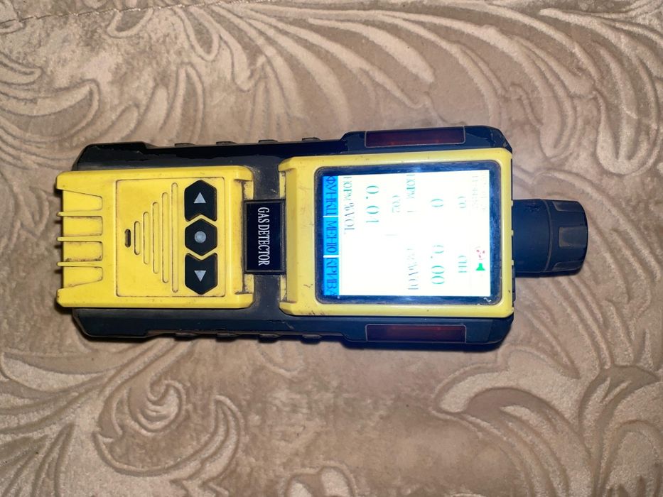 Продам сигналізатор газу з насосом